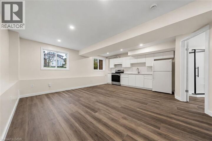 Property Photo:  716 Karlsfeld Road A  ON N2T 2W4 