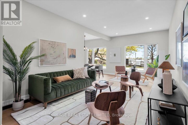 Property Photo:  664 Breezy Drive  ON L1W 2X3 