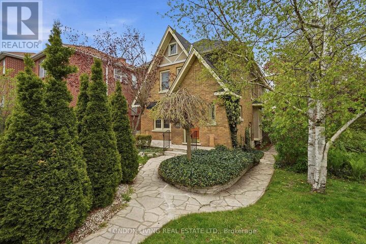 Property Photo:  26 Frank Place  ON N6C 1W2 