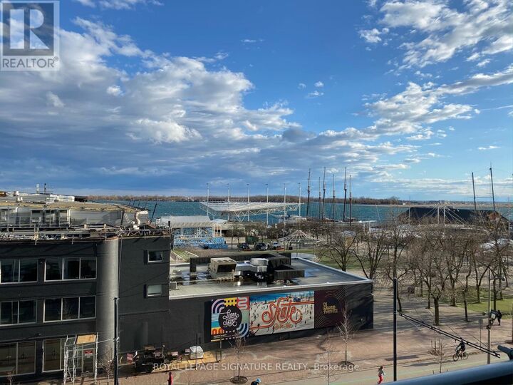 Property Photo: 228 Queens Quay West 607 ON M5J 1B5