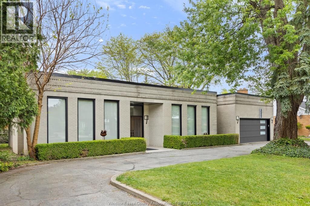 Property Photo:  3521 Ouellette  ON N9E 3M3 