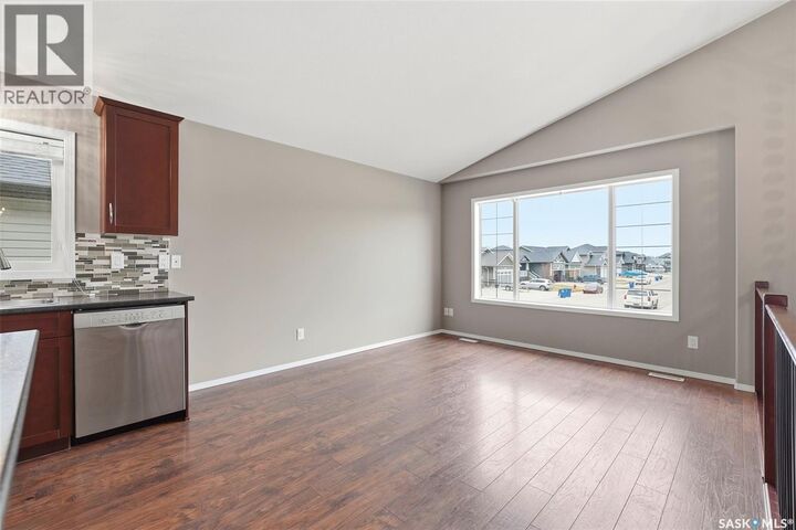 Property Photo:  517 Redwood Crescent  SK S0K 4S2 