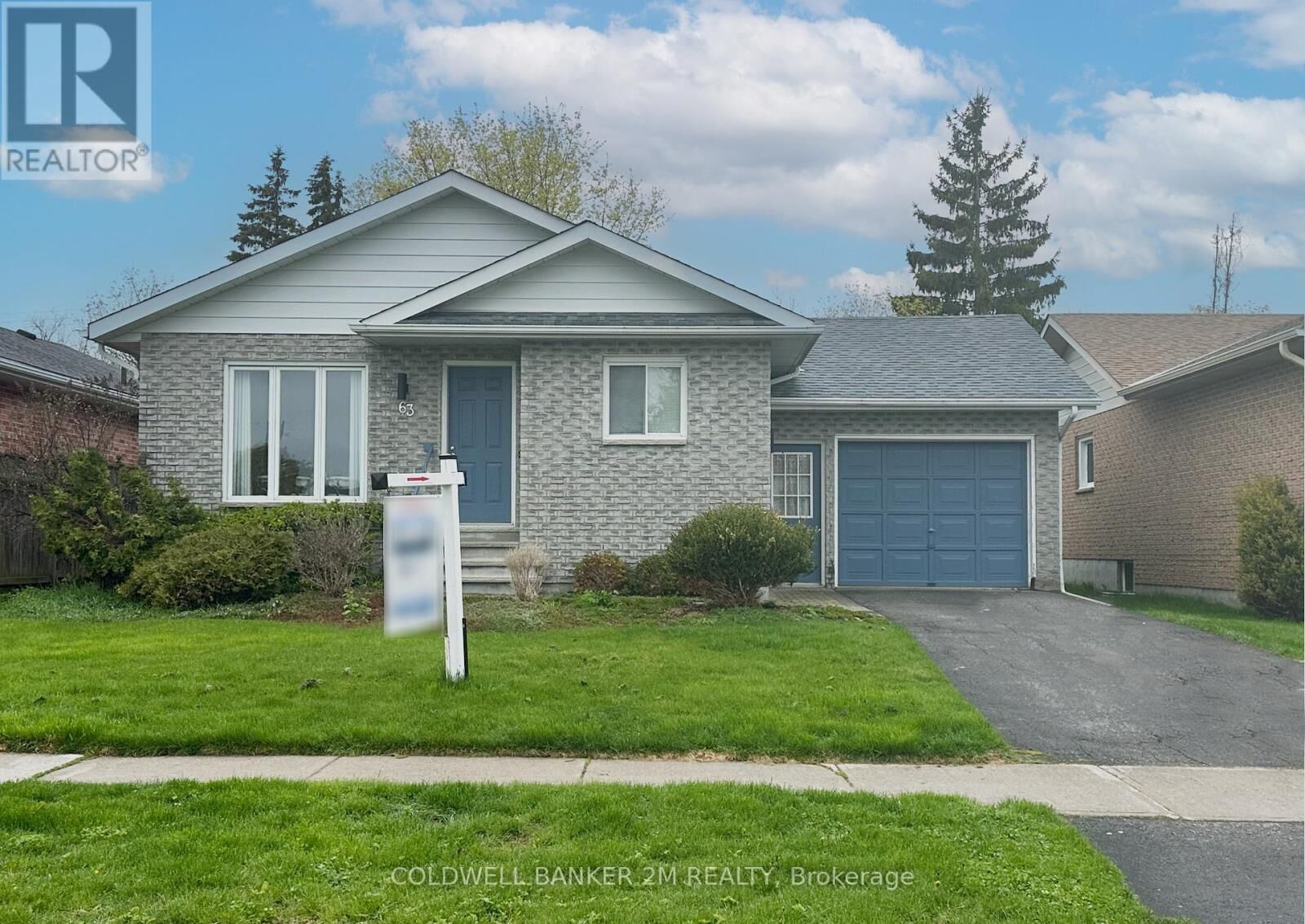 Property Photo:  63 Lori Boulevard  ON K9V 6B7 