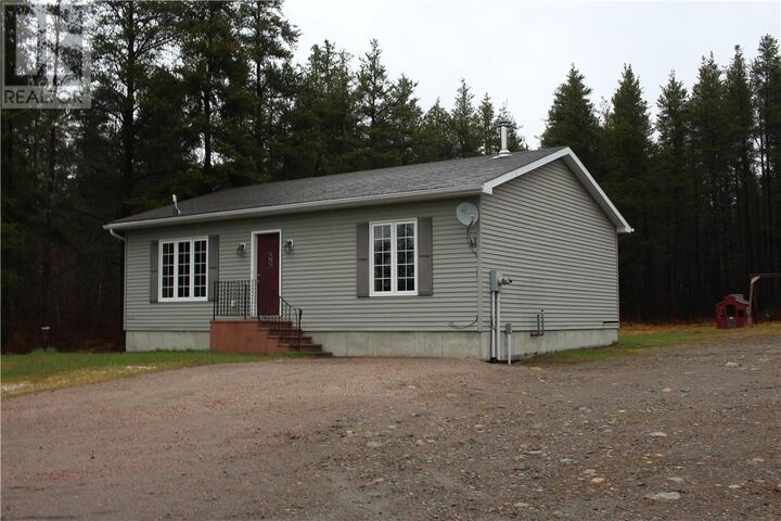 Property Photo: 98 Dufferin Street ON P0M 1J0