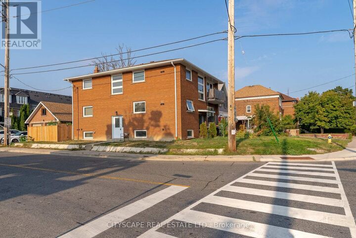 Property Photo:  2724 Lake Shore Boulevard West Lower  ON M8V 1G8 