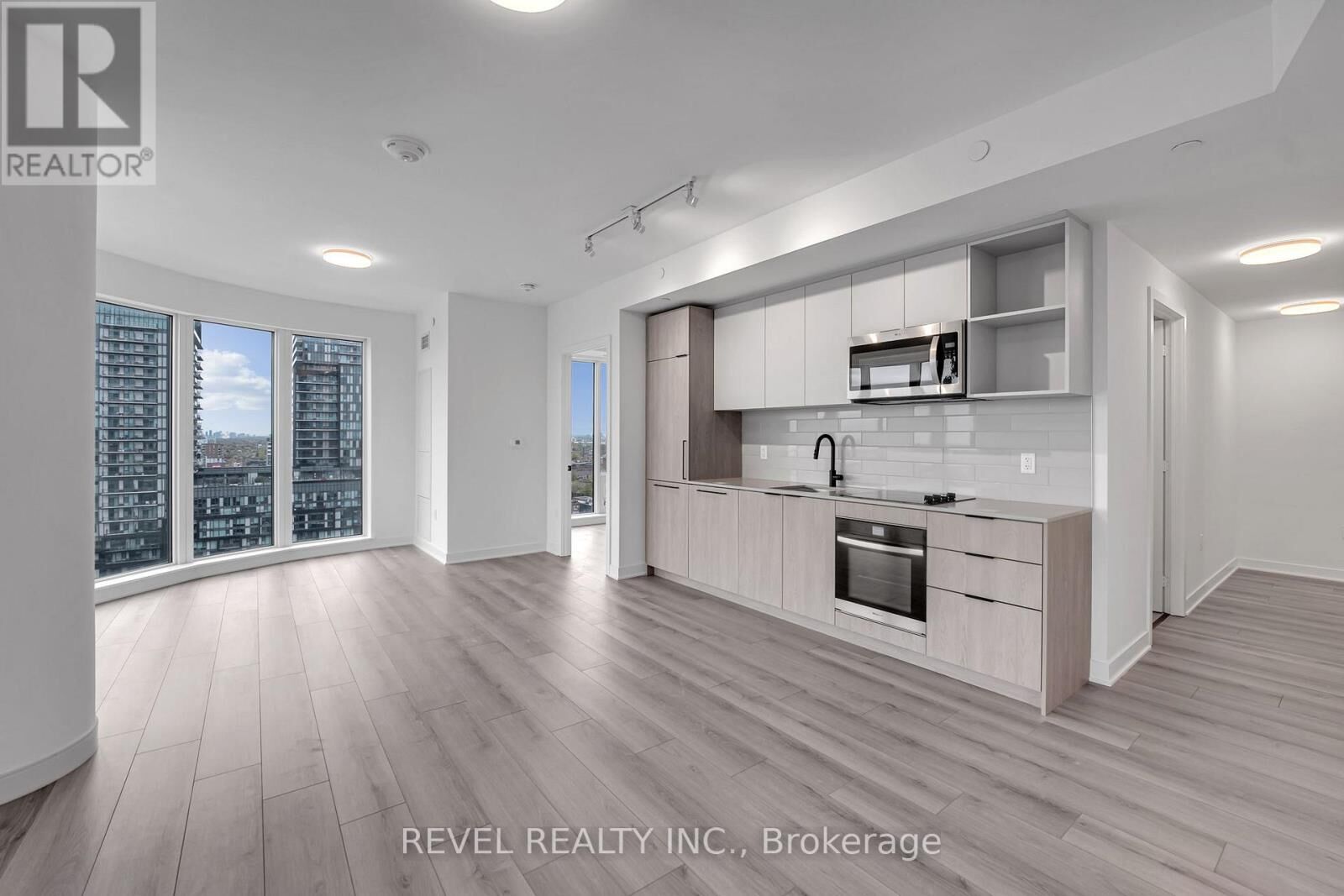 Property Photo:  1185 Dupont Street 1410  ON M6H 0G5 