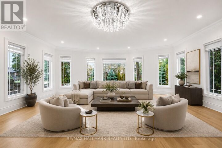 Property Photo: 32 Orchard Park Drive ON M1E 3T7