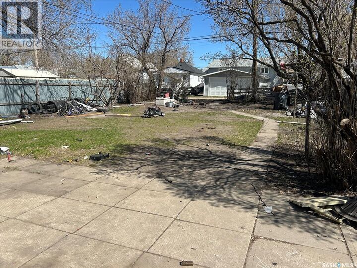 Property Photo:  825 Valley Street  SK S4A 0C8 