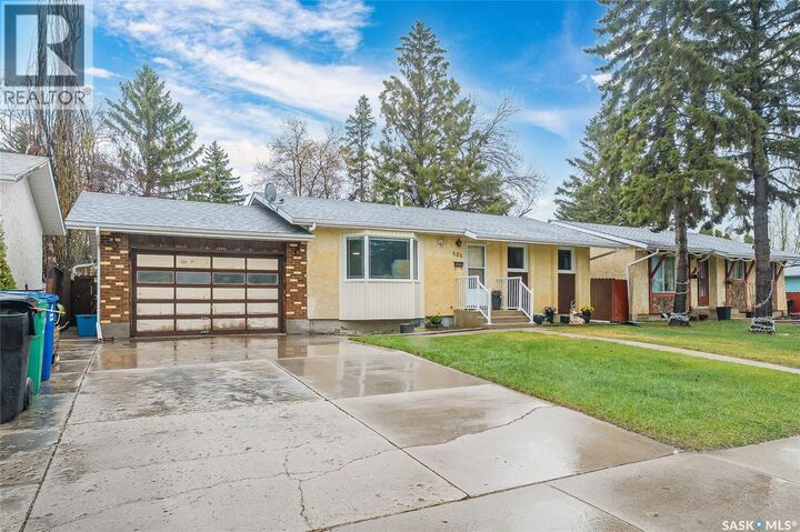 Property Photo:  606 Wardlow Road  SK S7M 4C9 