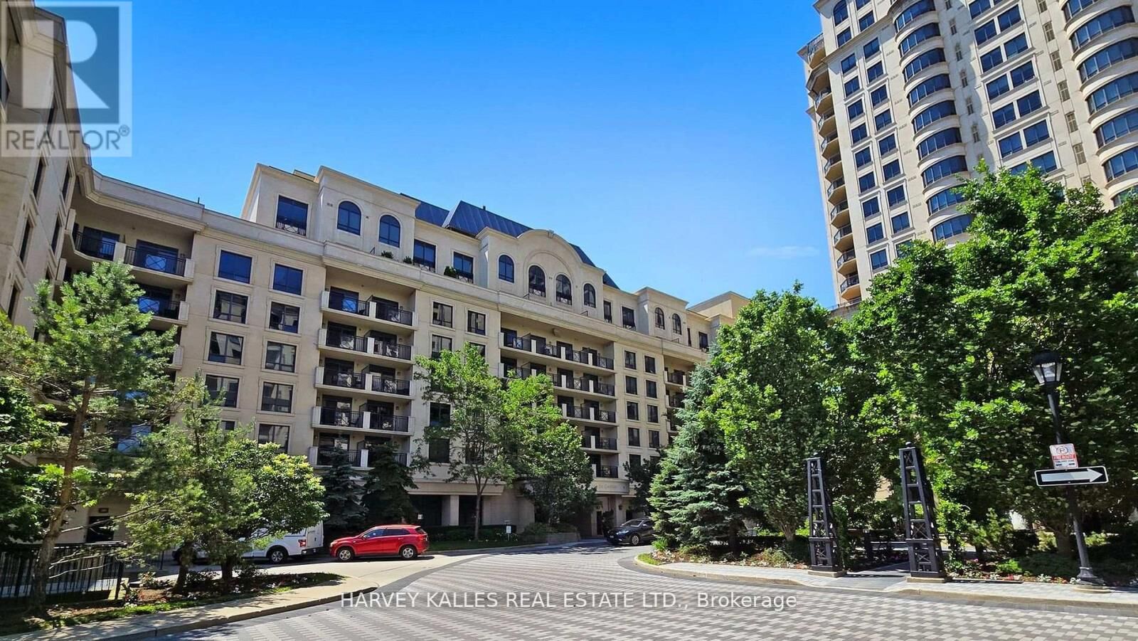 Property Photo: 650 Sheppard Avenue East 603 ON M2K 3E4