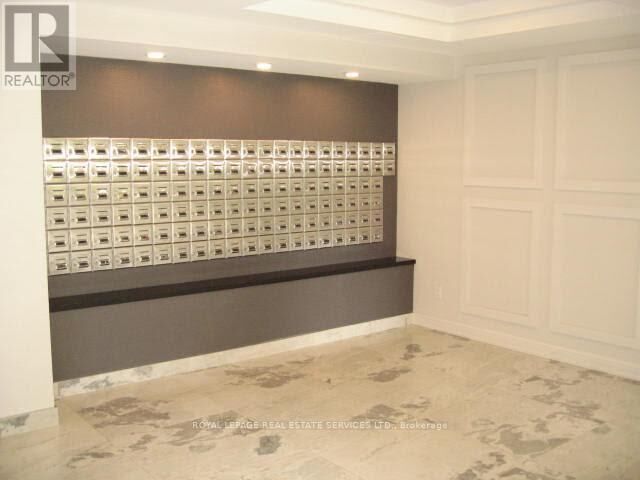 Property Photo: 24 Southport Street 541 ON M6S 4Z1
