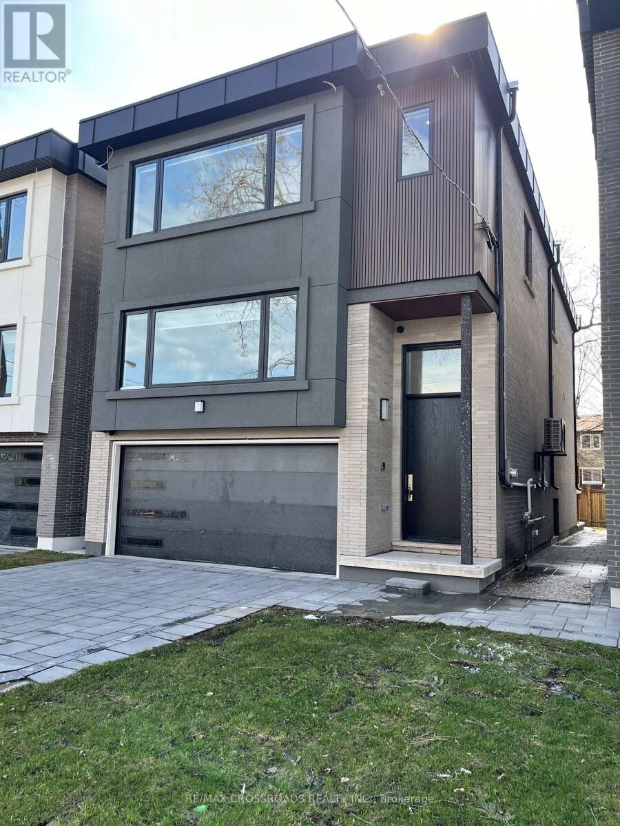 Property Photo: 790 B Midland Avenue ON M1K 4E7