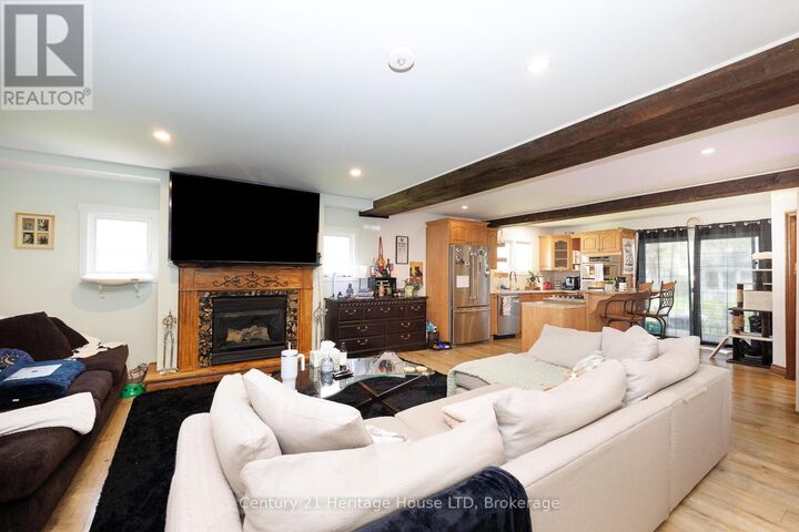 Property Photo:  3054 Thunder Bay Road  ON L0S 1N0 