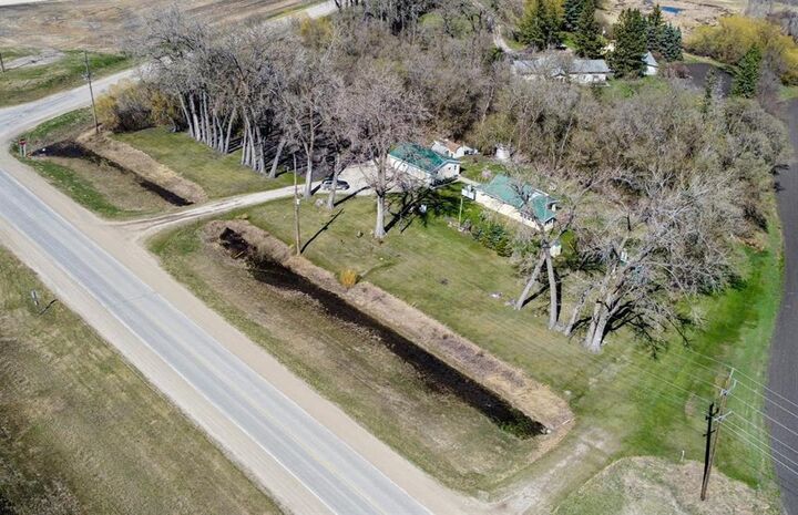 Property Photo:  70161 Pr 430 Highway  MB R1N 3C5 