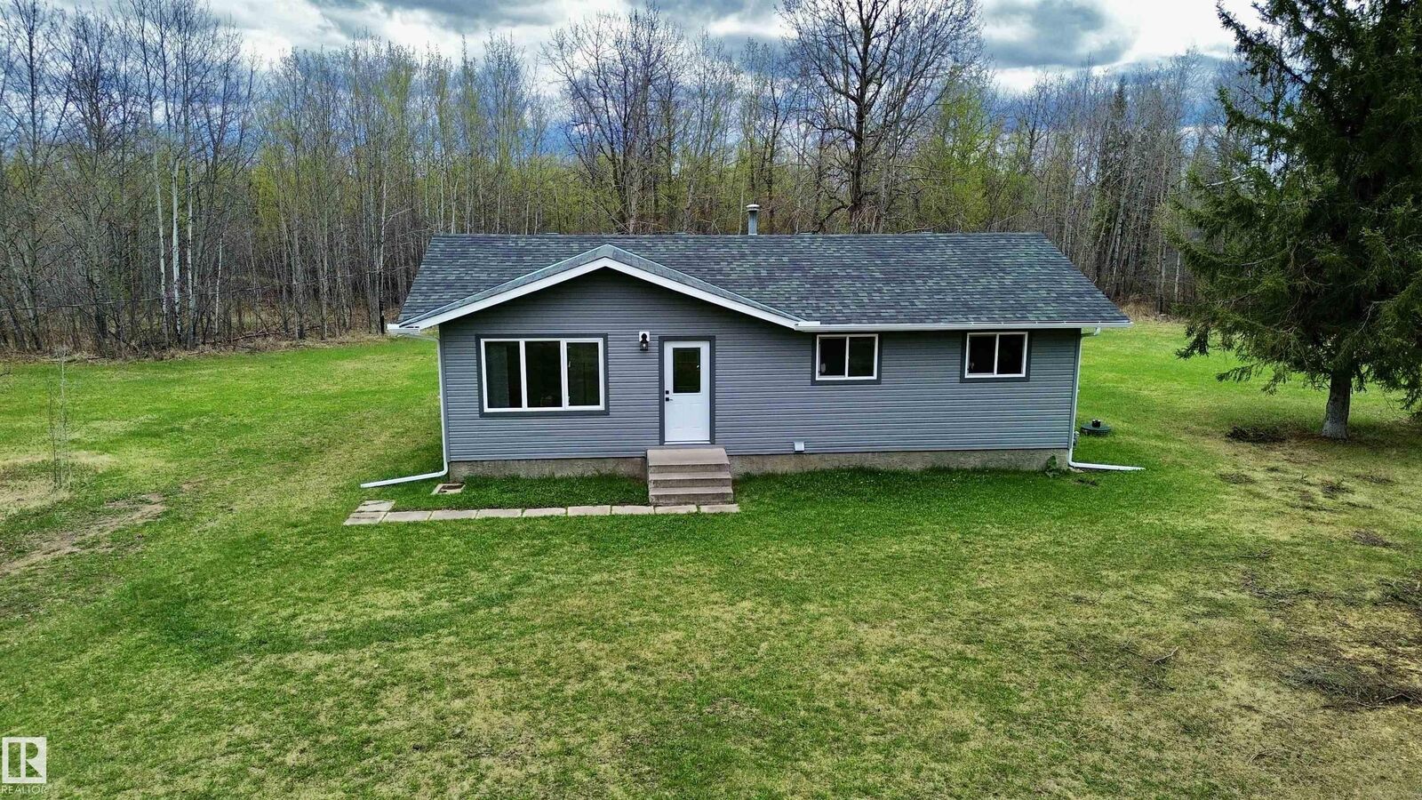 Property Photo: 13239 Township 615 3 AB T0A 1R0