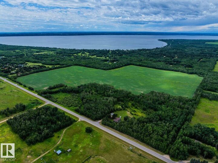 Property Photo:  472068 Hwy 616  AB T0C 2C0 