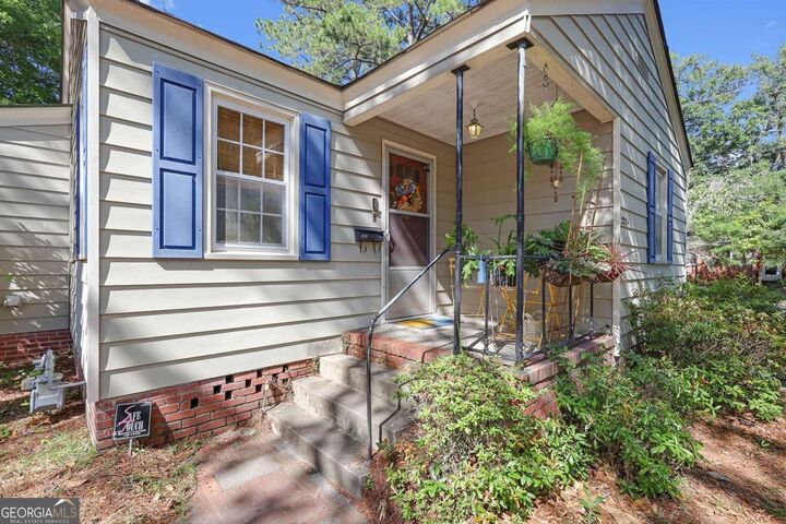 Property Photo:  2224 E 38th Street  GA 31404 
