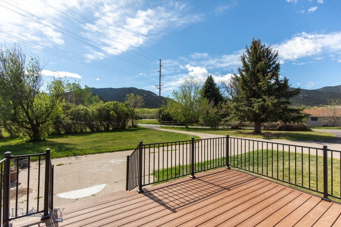 Property Photo:  2 Shamrock Lane  MT 59047 