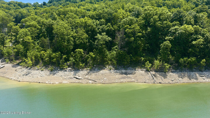 Property Photo: 20 Twin Oaks Dr KY 42259