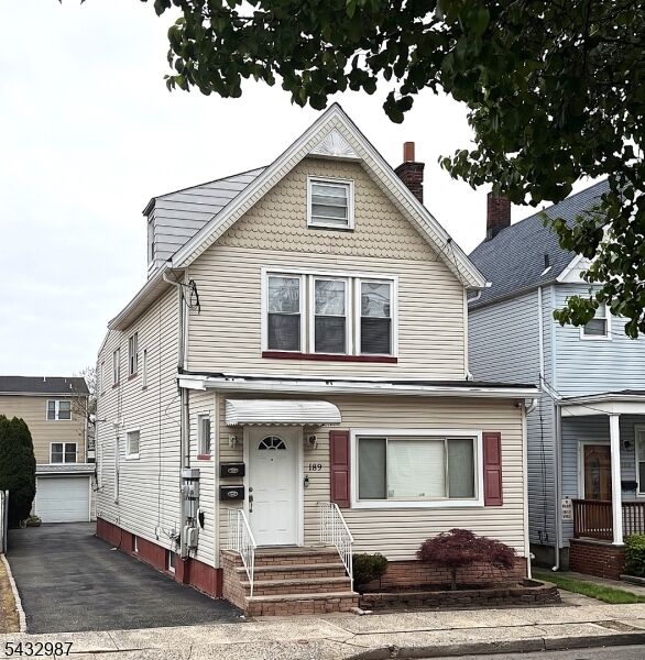 Property Photo:  189 William St  NJ 07109 