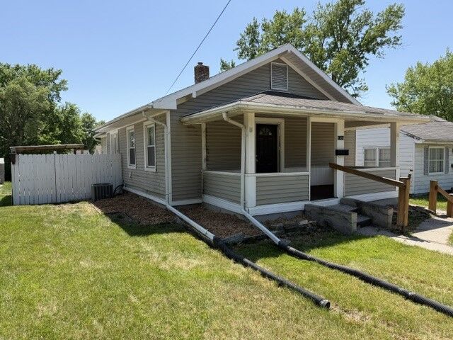 Property Photo: 1304 Euclid Avenue IA 50313
