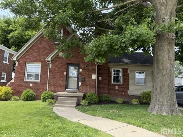 Property Photo: 415 S Bennighof Avenue IN 47714