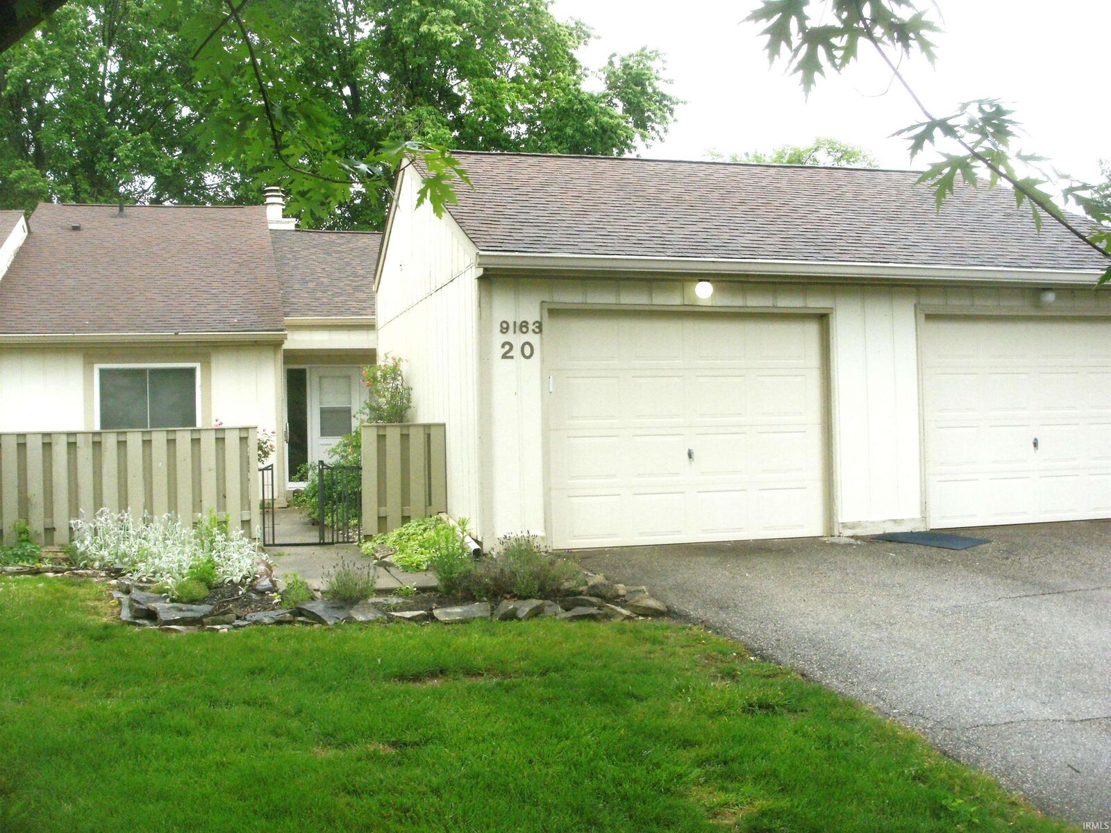 Property Photo: 9163 S Greenridge Lane IN 47401