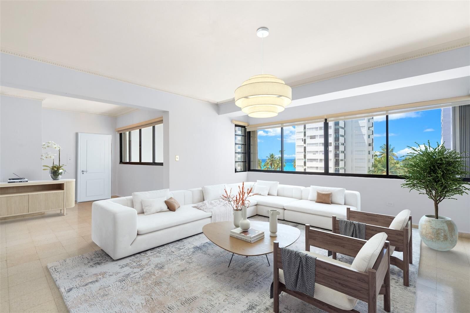 Property Photo:  61 Kings Court 5E  PR 00911 
