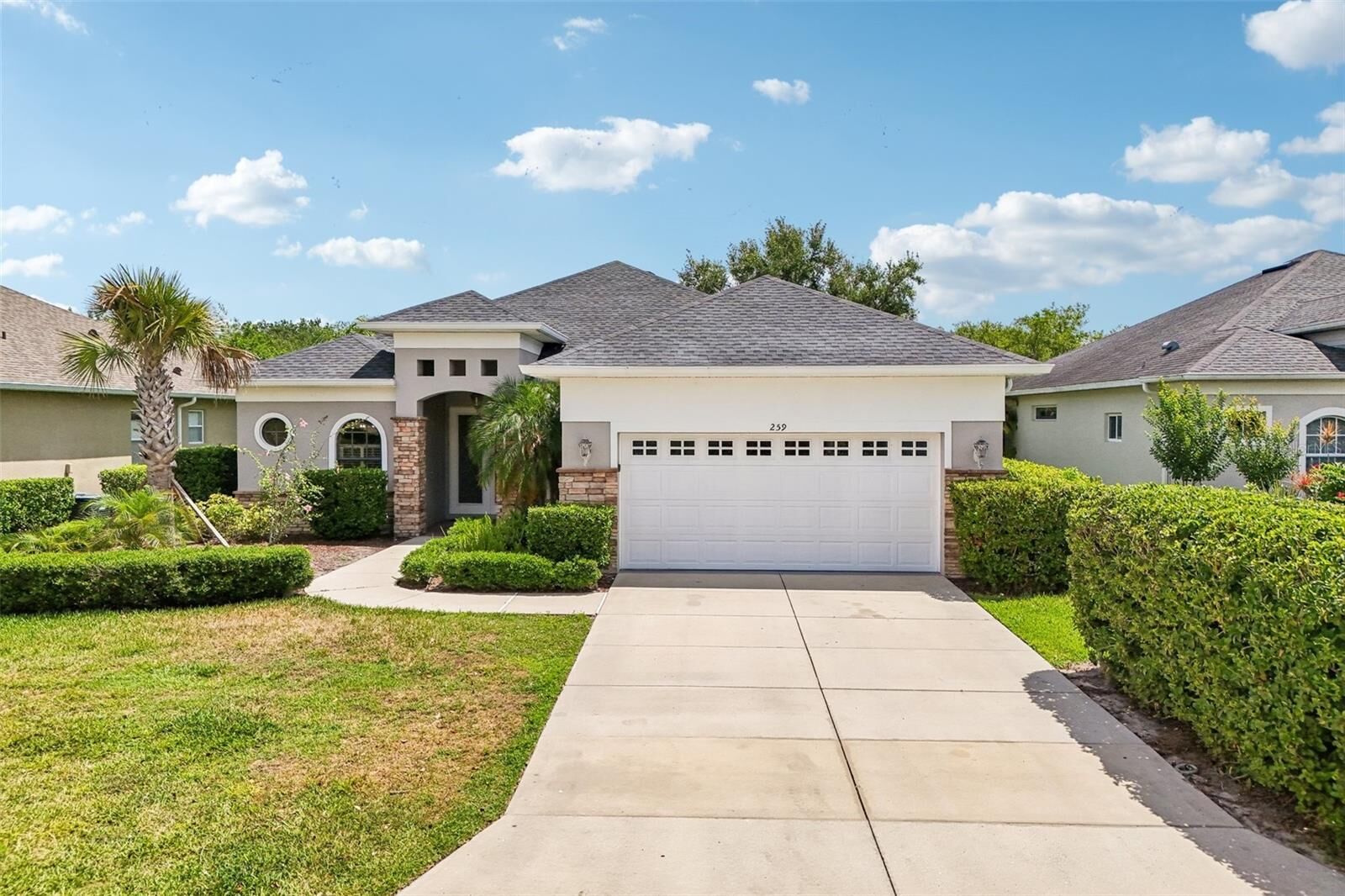 Property Photo:  259 Dahlia Court  FL 34212 