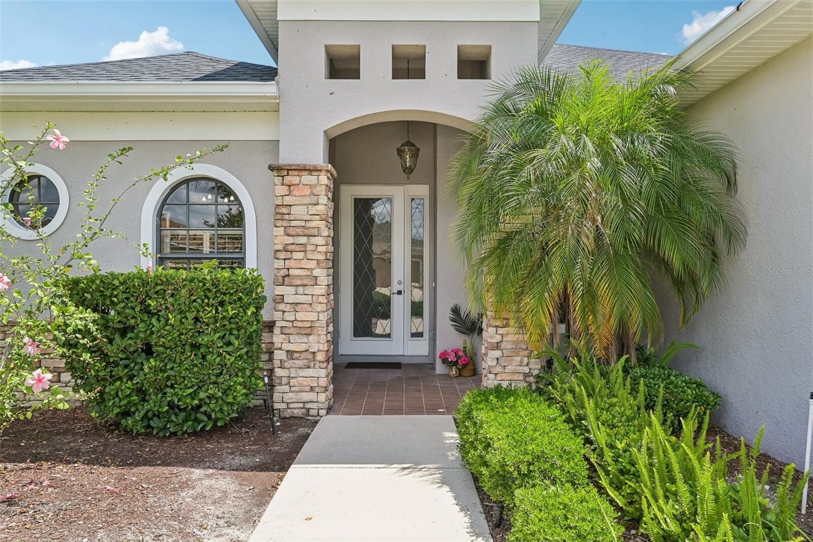 Property Photo:  259 Dahlia Court  FL 34212 
