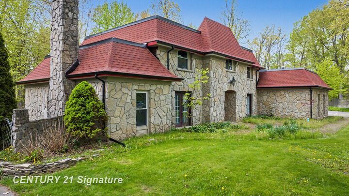 Property Photo:  3463 Highland Drive  MI 48706 