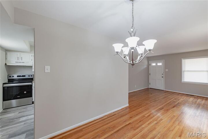 Property Photo:  337 Lancashire Road  MO 63137 