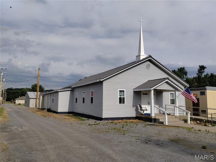 Property Photo:  210 Wilson Street  MO 63744 