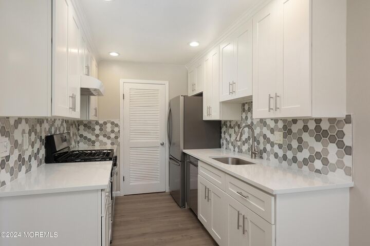 Property Photo: 2 Elizabeth Court NJ 07724