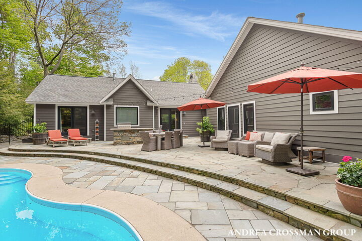 Property Photo:  2338 Lakeshore Drive  MI 49408 