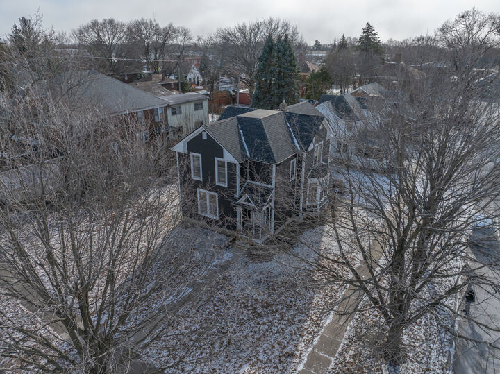 Property Photo: 709 Pennsylvania Avenue IL 61342