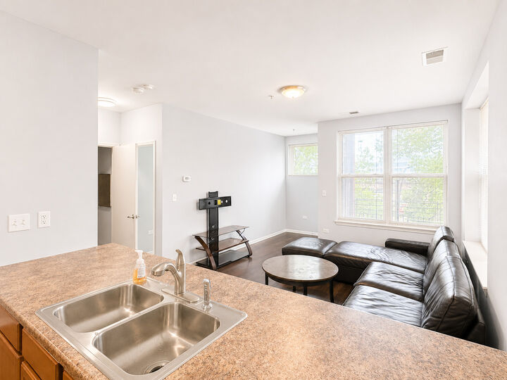 Property Photo: 3506 S State Street 308 IL 60609