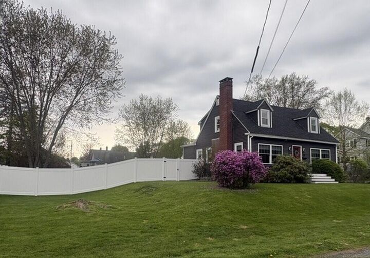 Property Photo:  235 Norway Road  ME 04401 