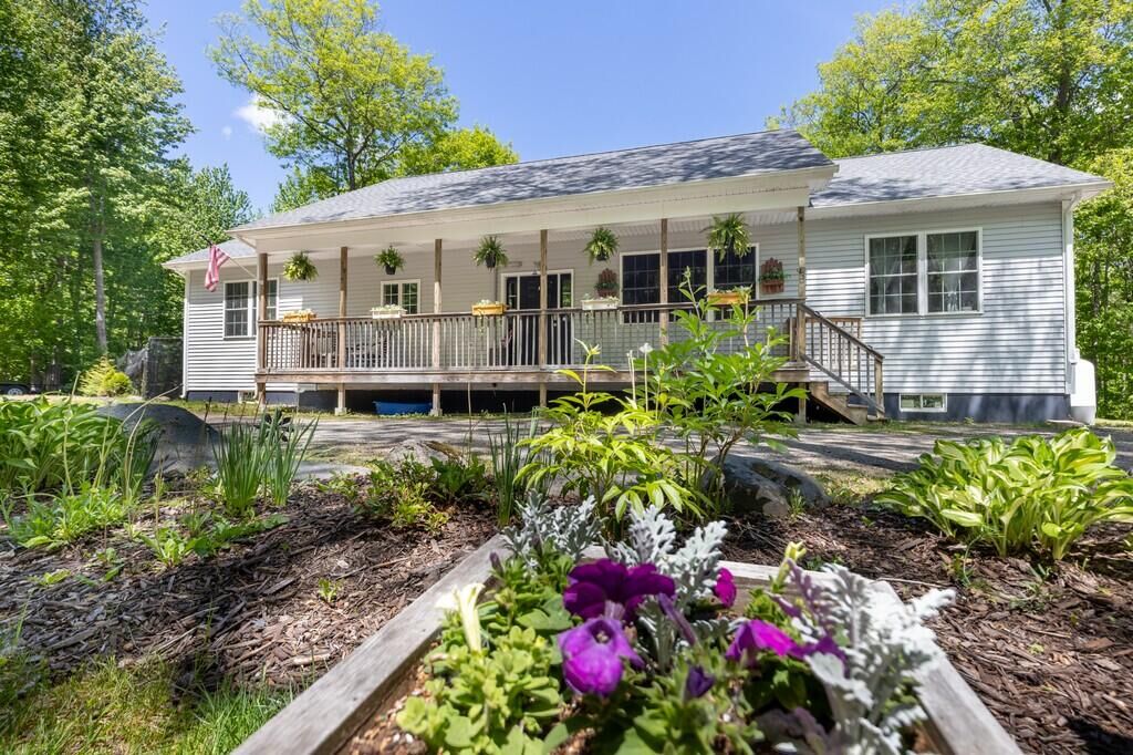 Property Photo:  53 Oak Point Lane  ME 04418 