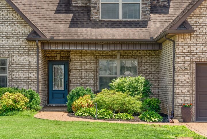 Property Photo:  7666 Knobdate Rd  TN 37167 