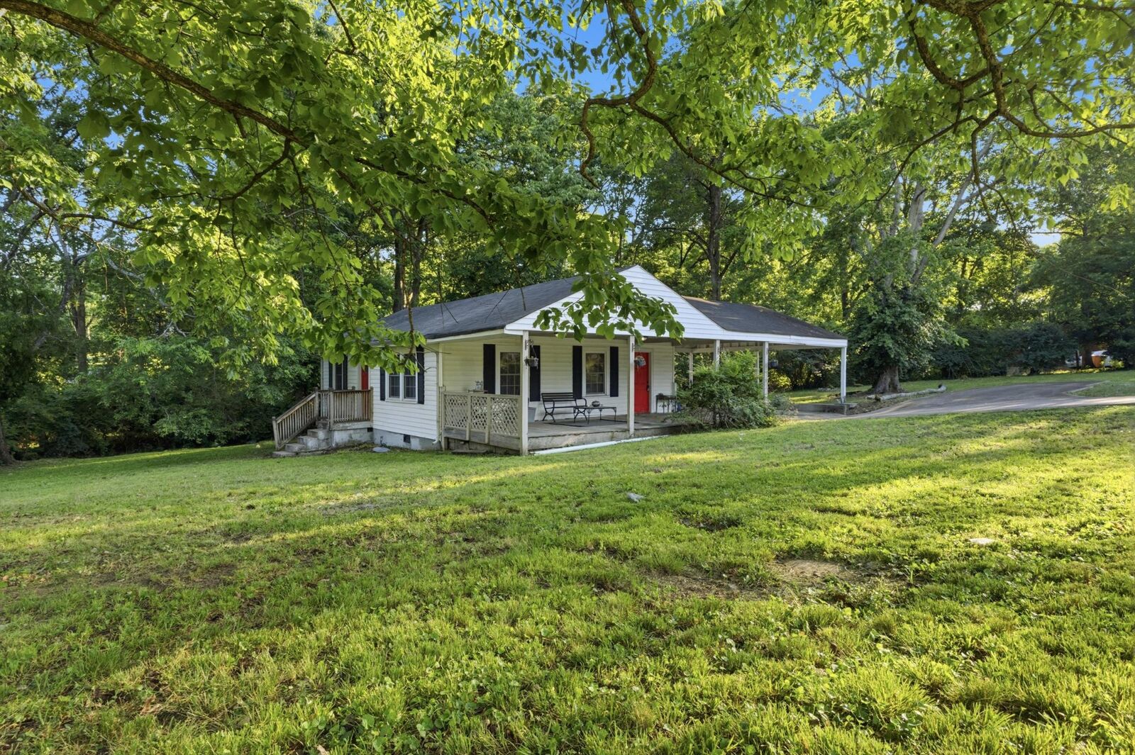 Property Photo:  123 Larchmont Dr  TN 37115 