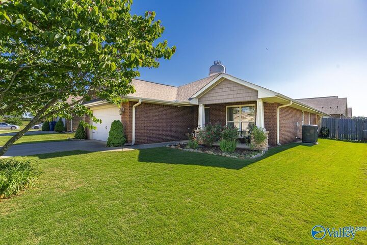 Property Photo:  123 Copeland Drive  AL 35756 