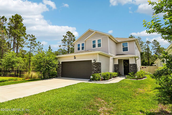 Property Photo:  8053 Guild Way  FL 32222 