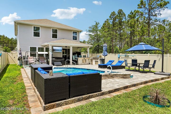Property Photo:  8053 Guild Way  FL 32222 