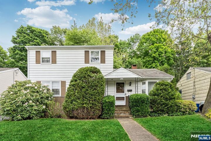 Property Photo:  415 N 4th  NJ 07506 