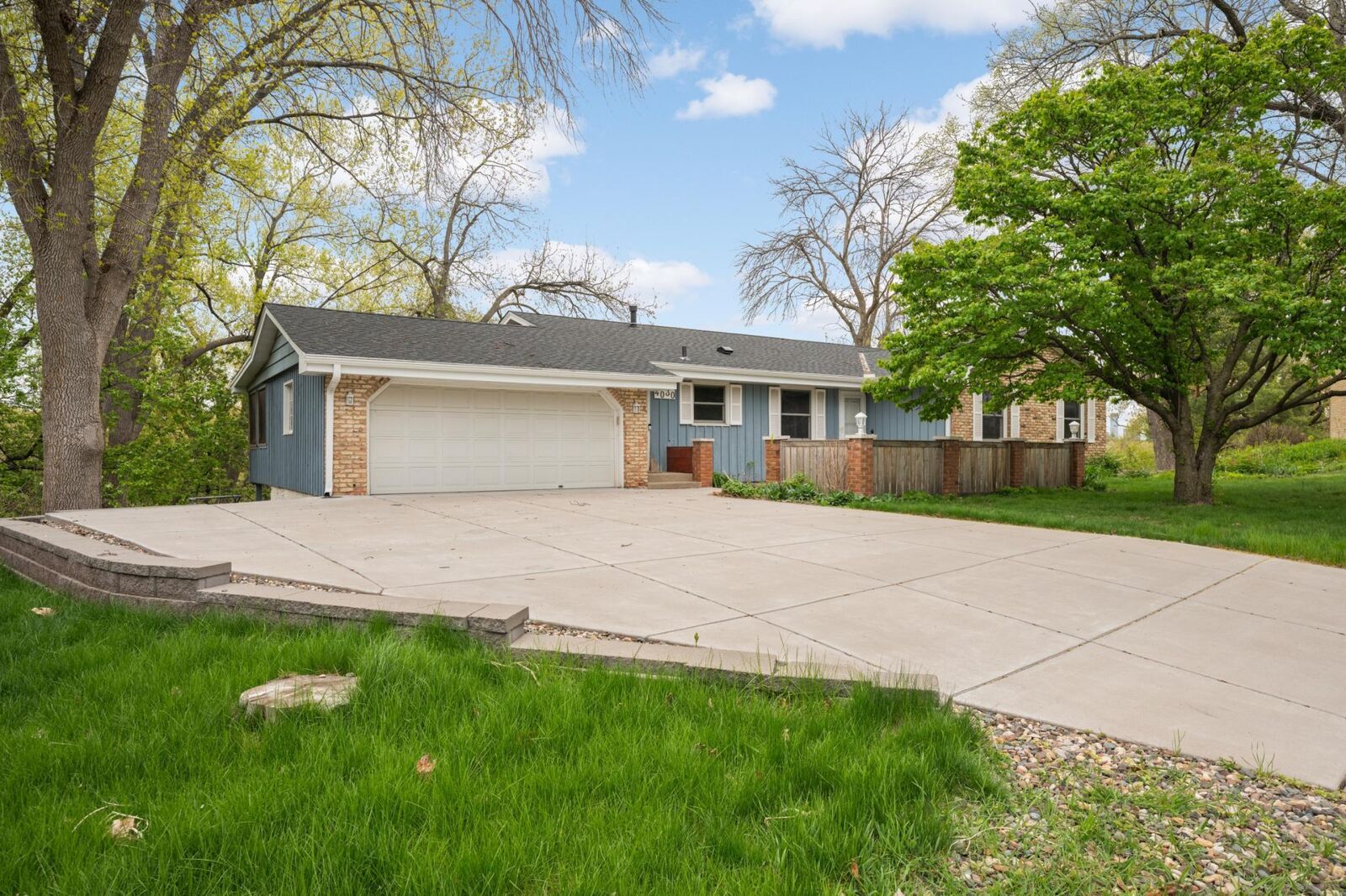 Property Photo:  4030 Wasatch Lane  MN 55422 