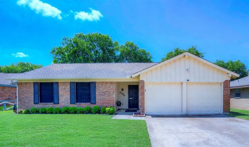Property Photo:  6028 Ridgecrest Drive  TX 76148 