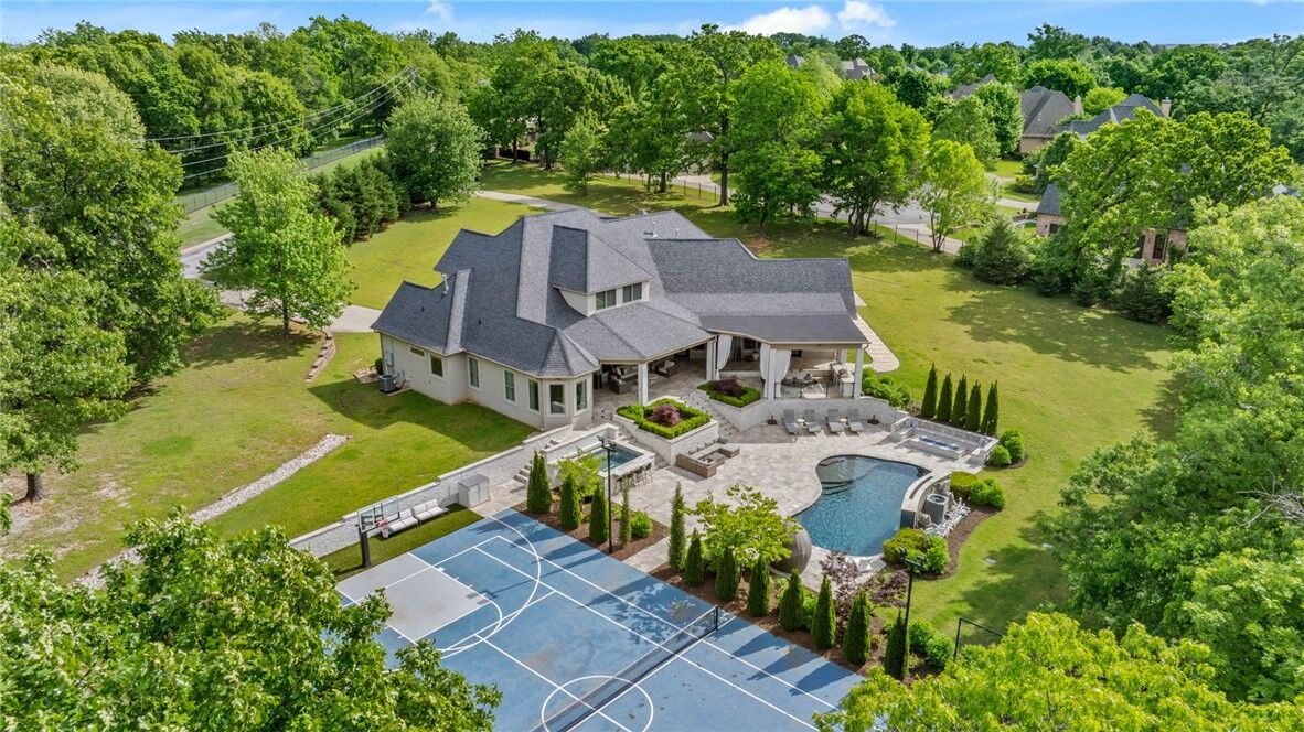 Property Photo:  6300 W Northgate Road  AR 72758 