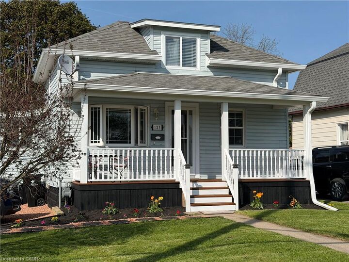Property Photo:  123 Norfolk Avenue  ON N1R 3V3 