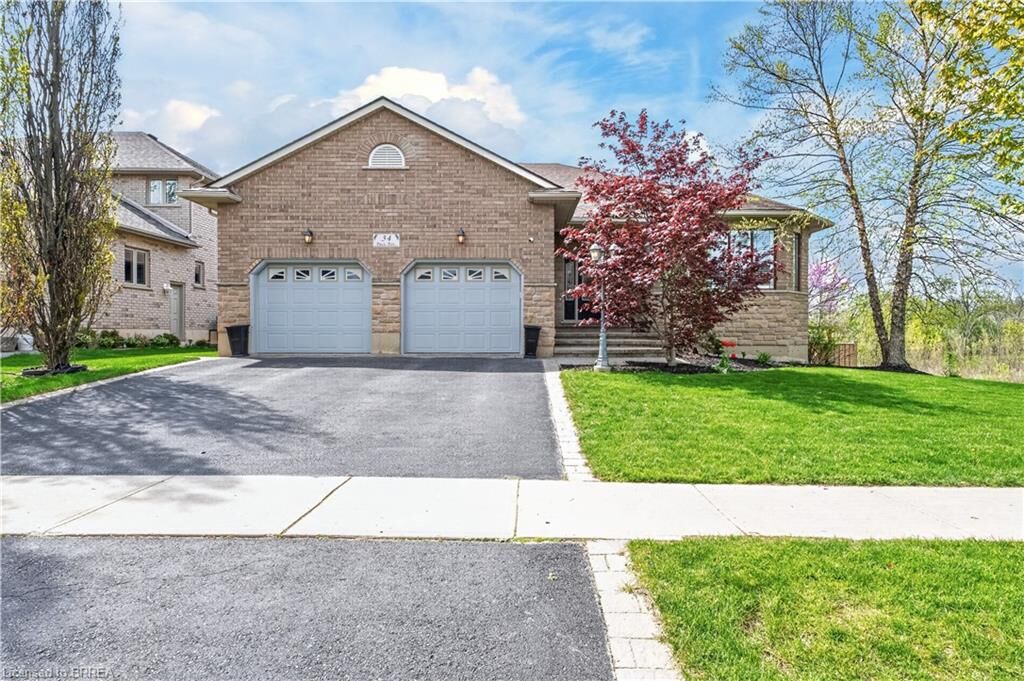 Property Photo:  34 Pace Avenue  ON N3S 7V4 